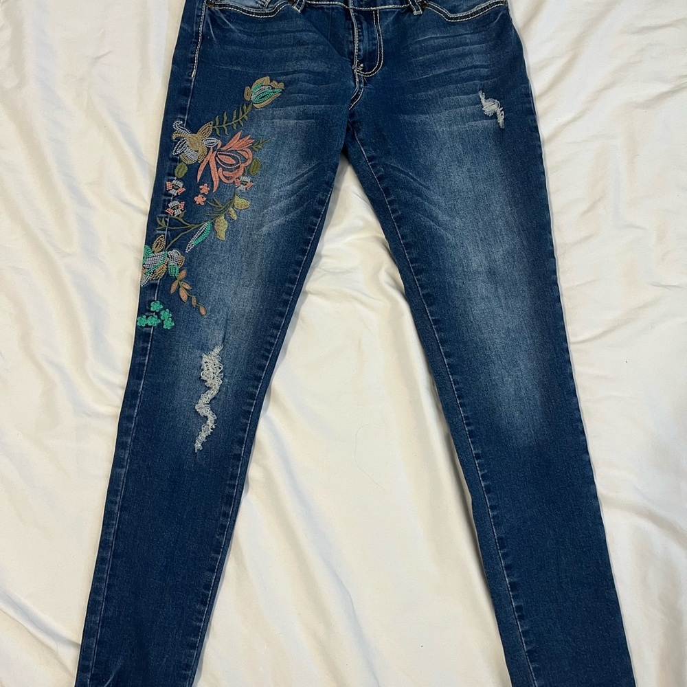 Suzanne Betro Floral Embroidered Skinny Jeans - Blue Size 8